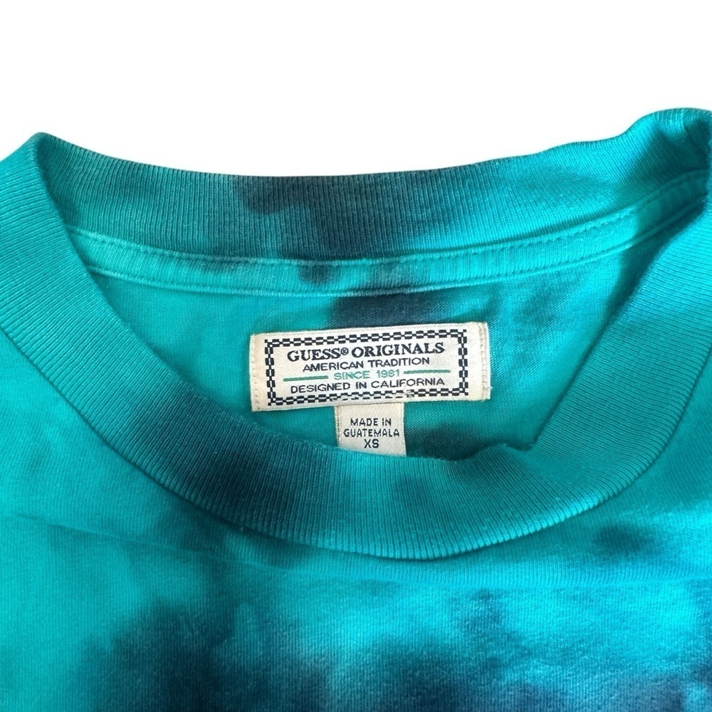 GUESS Originals Tie-Dye Short Sleeve Flag Graphic Tee in Blue Men’s XS - Picture 3 of 5